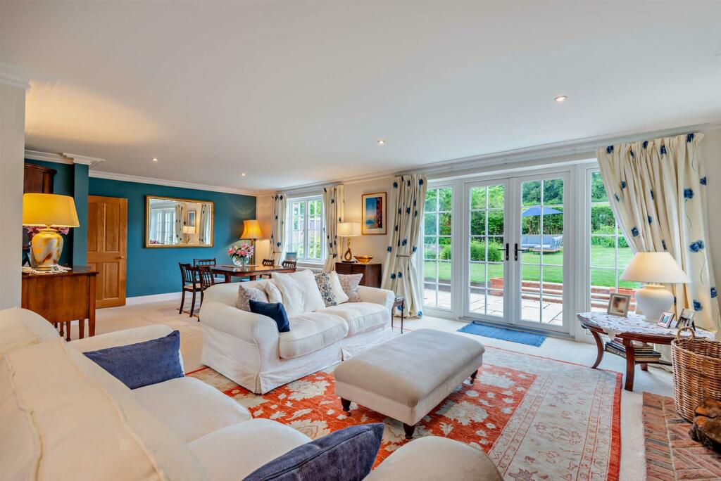8559725-interior17-800.jpg