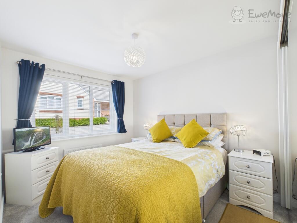 CAM03640G0-PR0067-STILL007