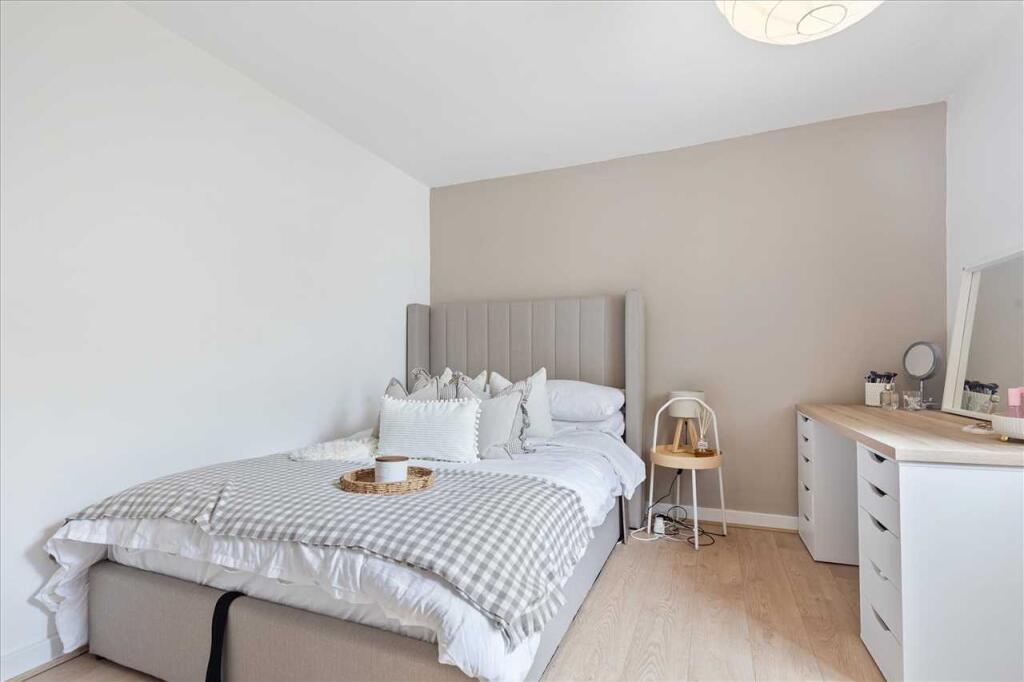 Bedroom One (2)