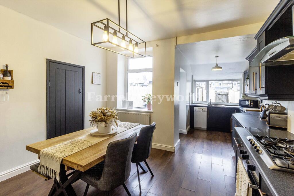 Kitchen dining room