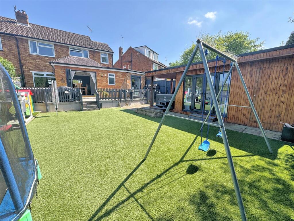 Garden 1.jpg