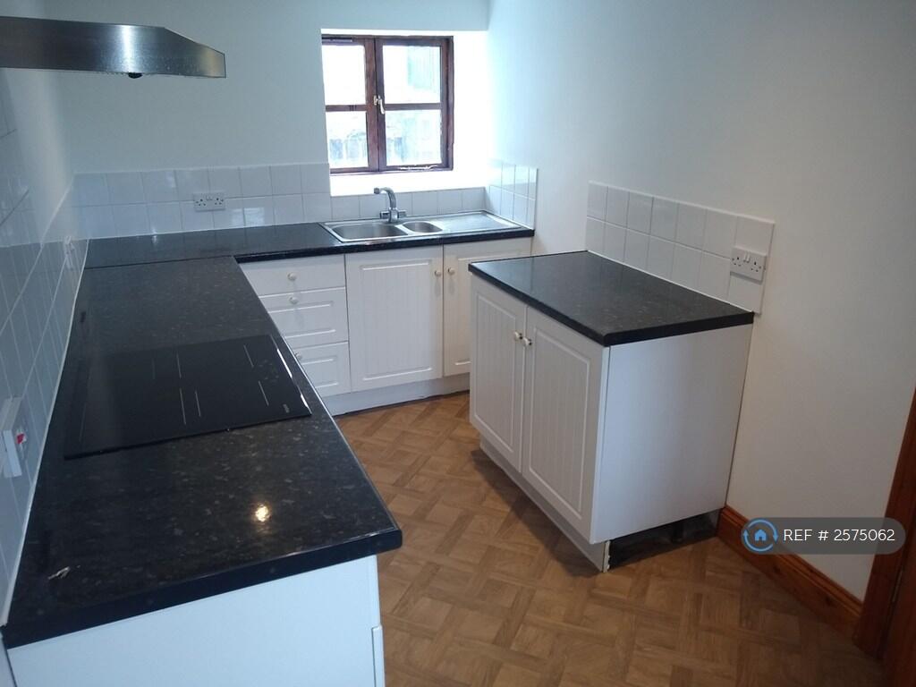 Kitchen - With New Induction Hob And Cooker