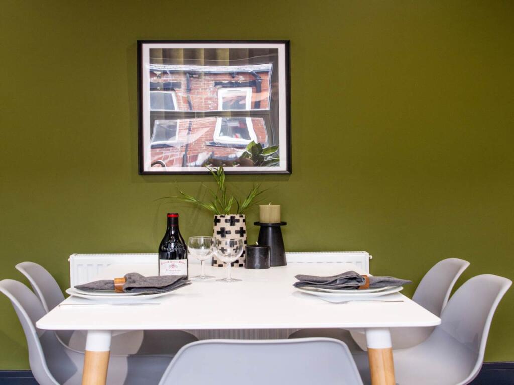 5 Cobden Terrace K (