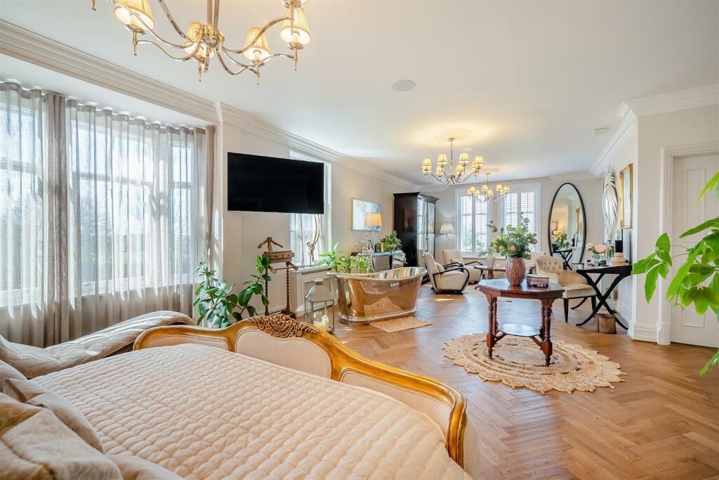 Holmewood Master Bedroom
