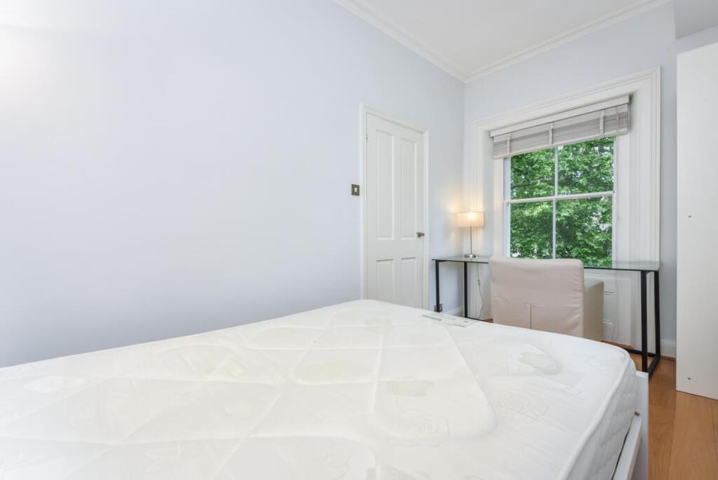 5, 72 Cornwall Gardens Bed 2 .jpg