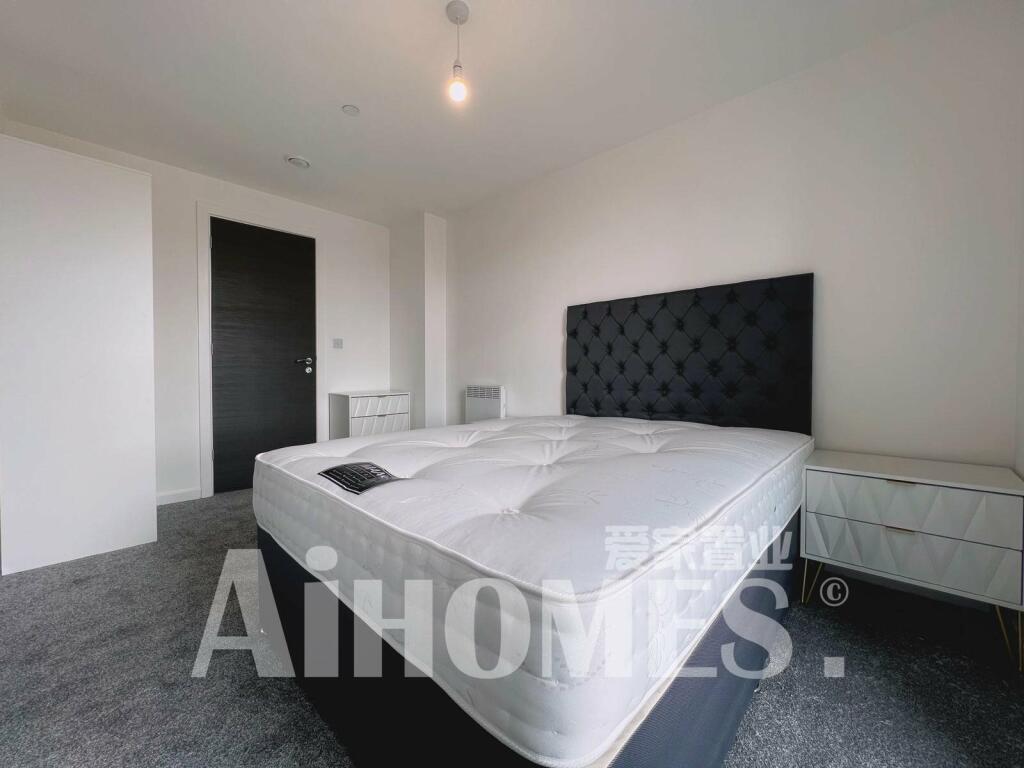 bedroom4