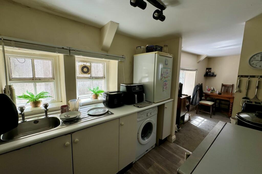 Flat 1