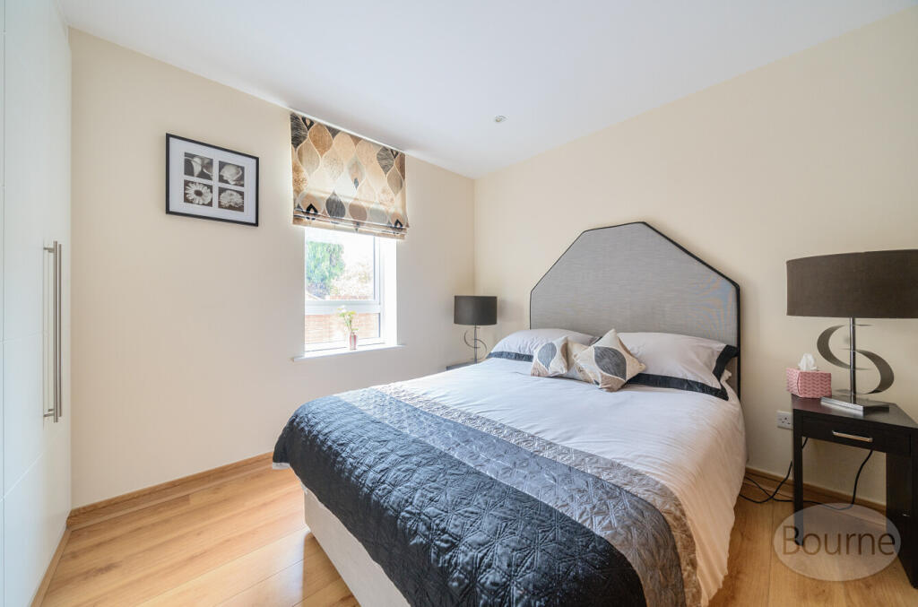 2b638c0a-9a7b-476...