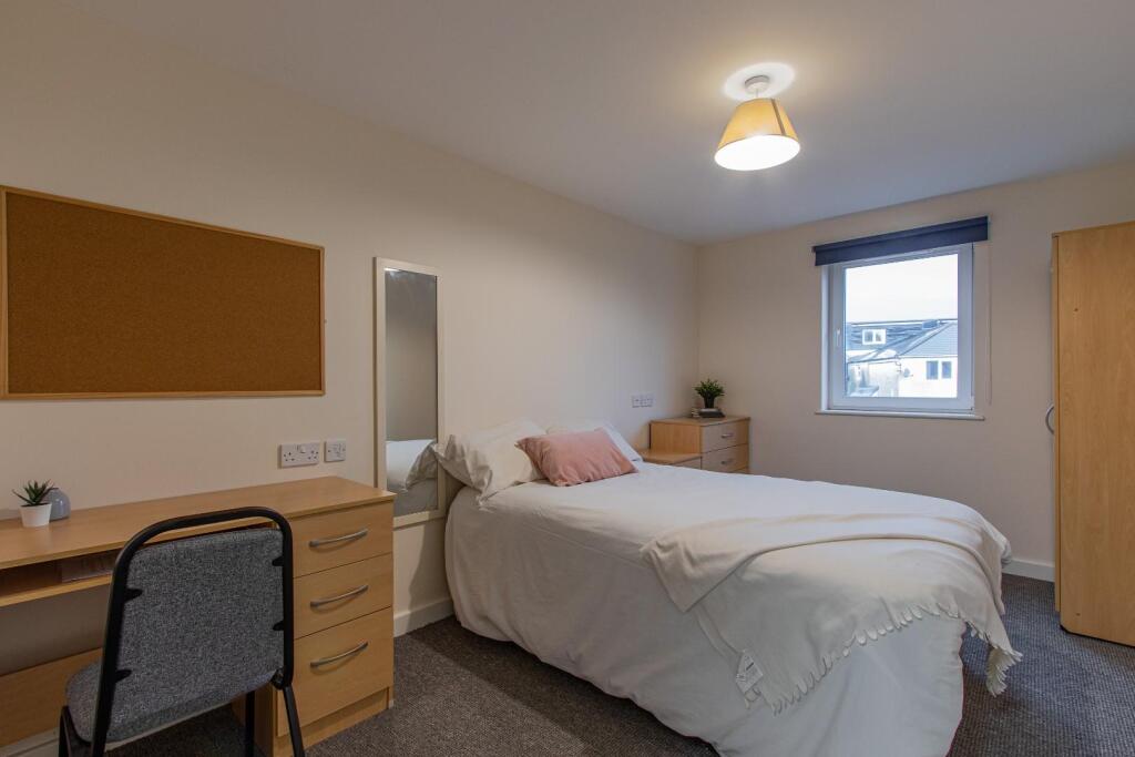 Miskin Street 114 NEW-19.jpg