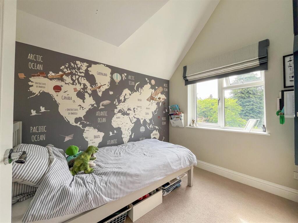 bed 3.jpg