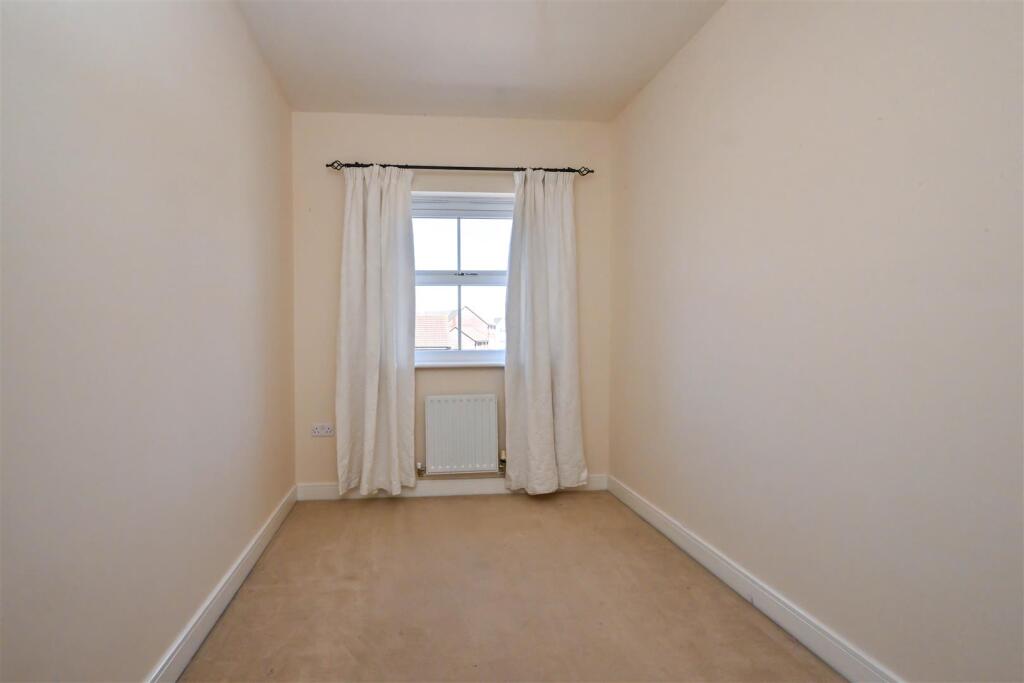 180625 Garth Road, Trowbridge       002.JPG