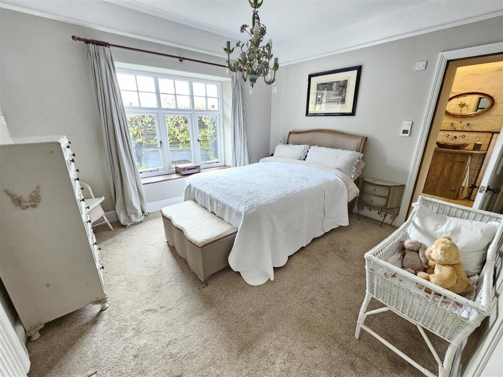 Bedroom 2.jpg