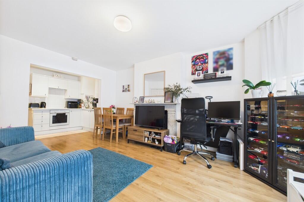 CAM01085G0-PR0563...