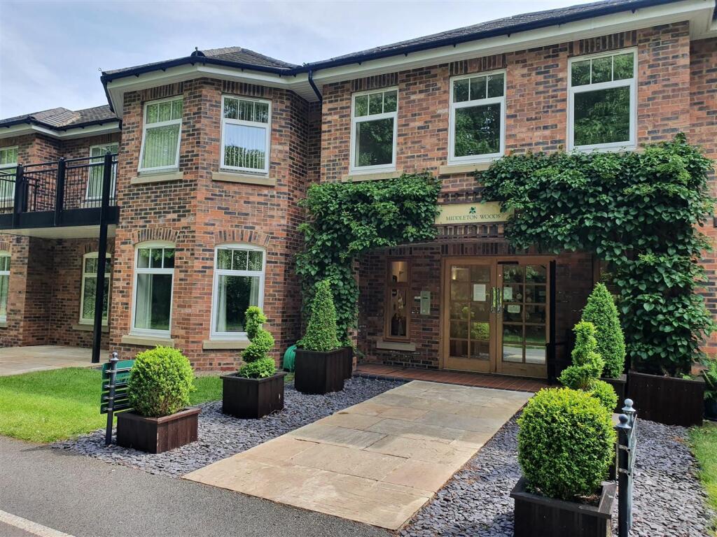 Middleton Woods - entrance.jpg