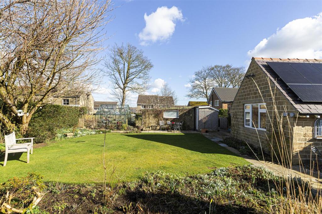Bramleys Estate Agents - Moor Lane - Netherton (63