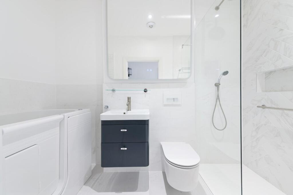 CHARTHAM HOUSE,FLAT  (7).jpg