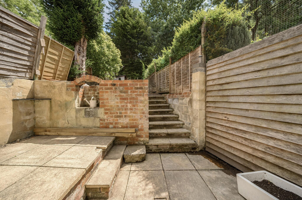 1319081-4-6866704...