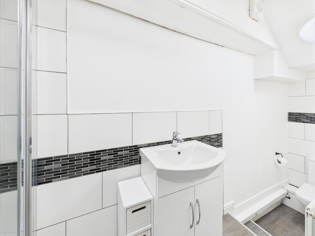 CAM03974G0-PR0194...