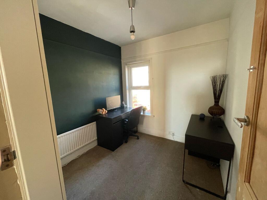 7a6a81f2-bebc-4011-8262-325c7cd36f27