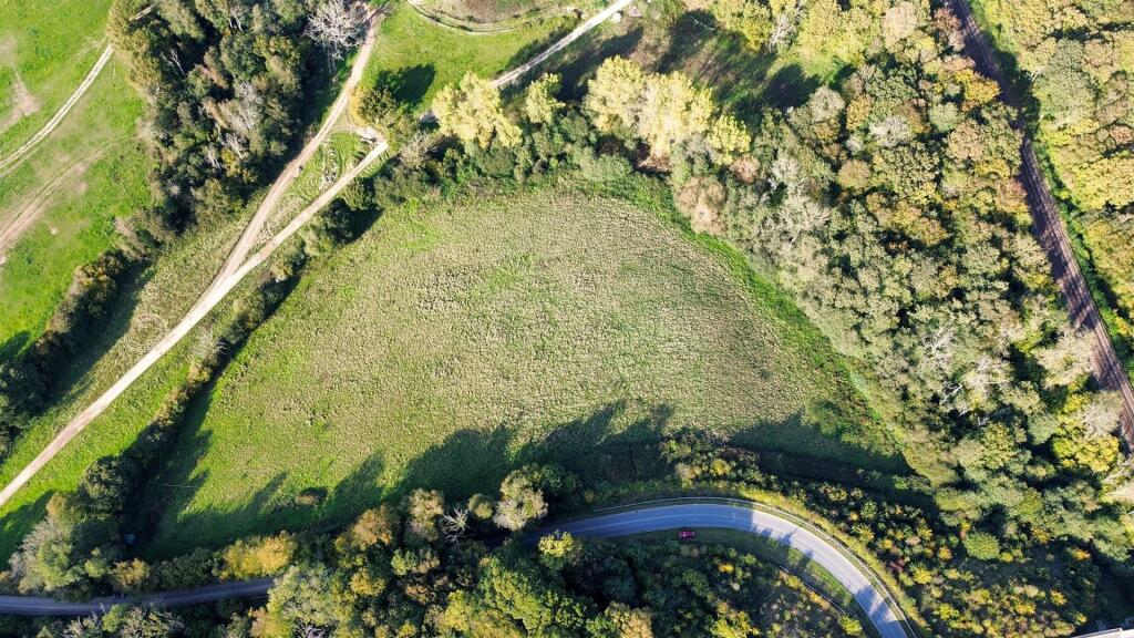 dji_fly_20251009_153416_361_1760021100681_photo_op