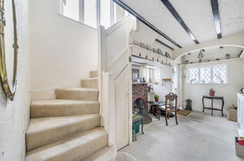 1321695-10-686bed...