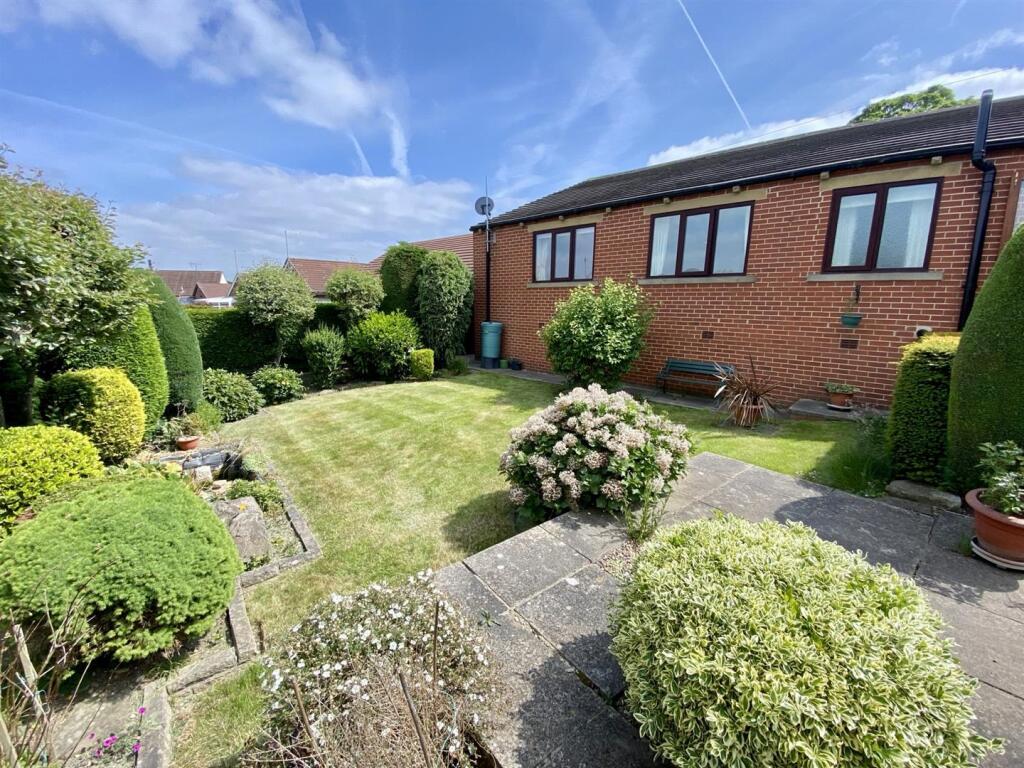 Bramleys Estate Agents - Hopton Lane - Mirfield (1
