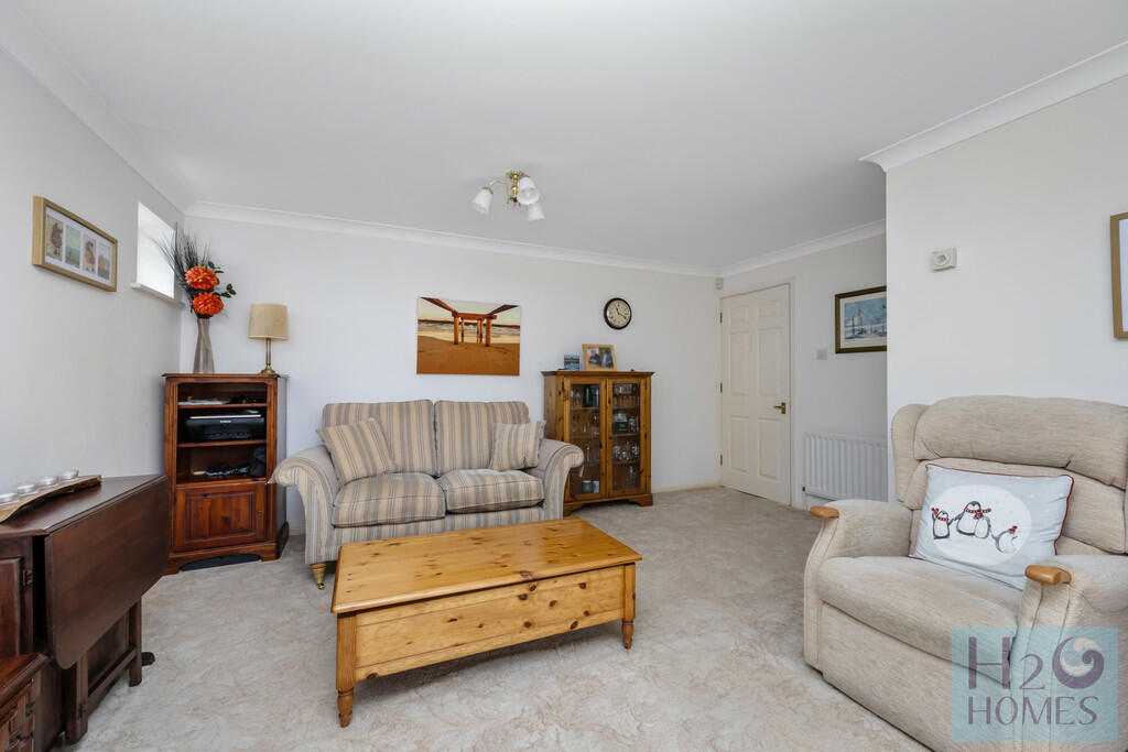 Merton court, fla...