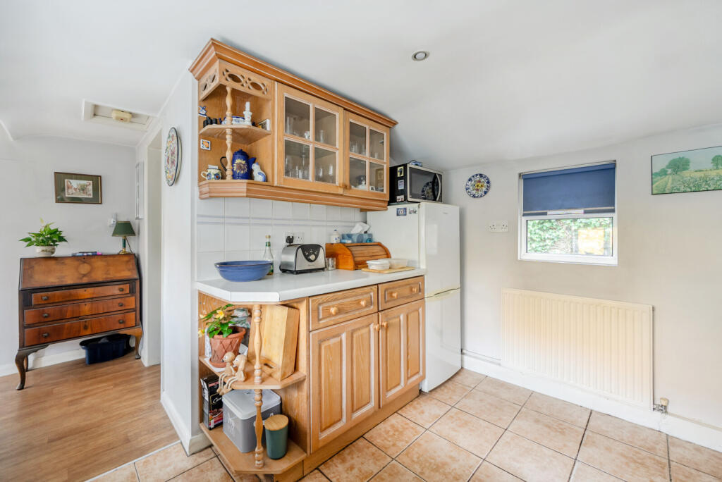 1382332-11-691f0b...