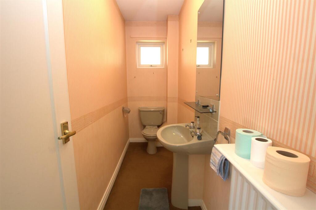 cloakroom.jpg