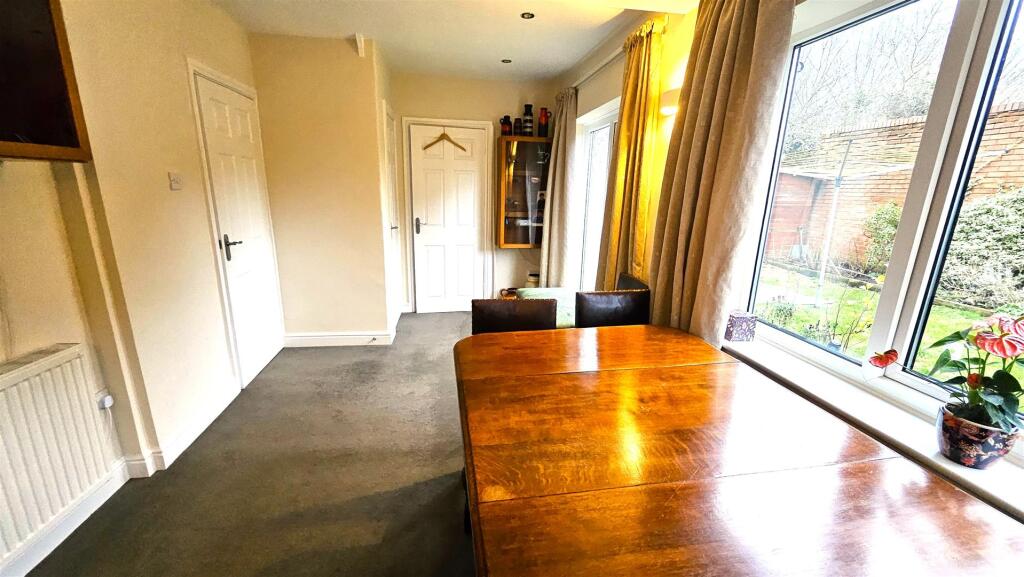 Dining Room .jpg