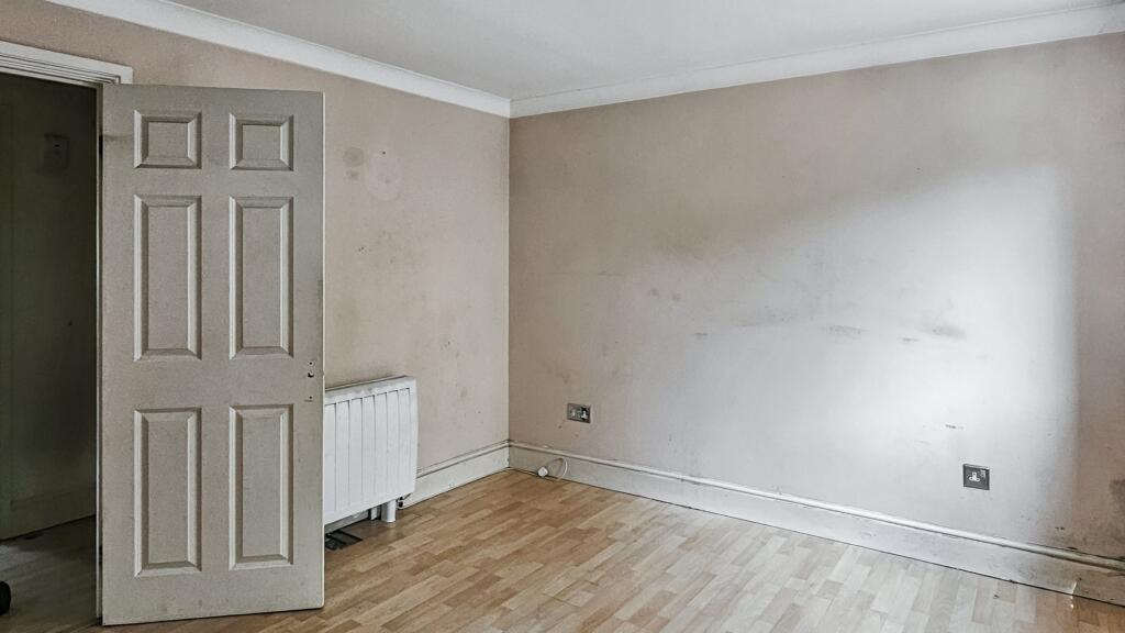 40 Scottwell Drive, Hendon, London, NW9 6QB