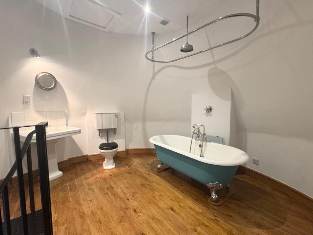 En suite 1.jpg