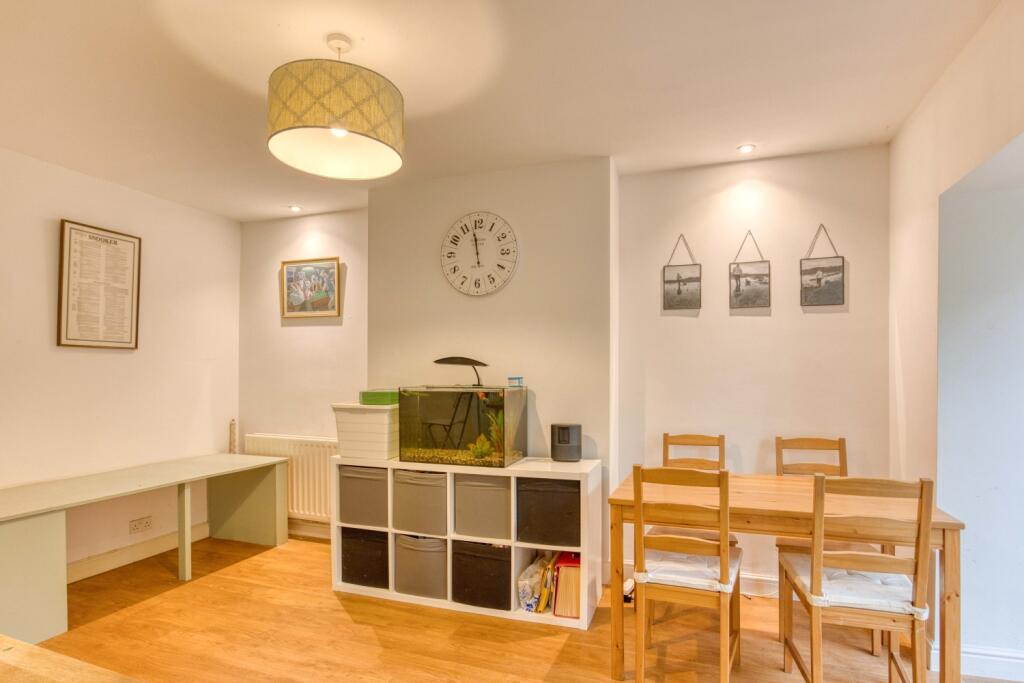 Ewemove Taunton Vera Street (11)