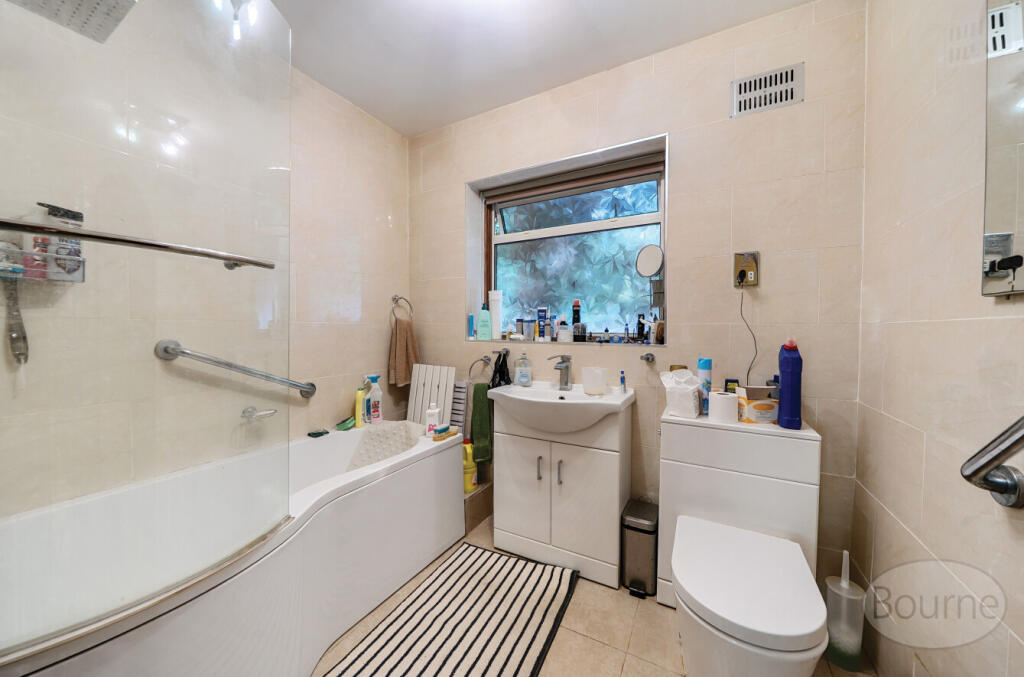 92076101-7496-46d...