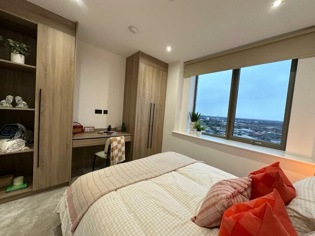 Penthouse 15.jpg