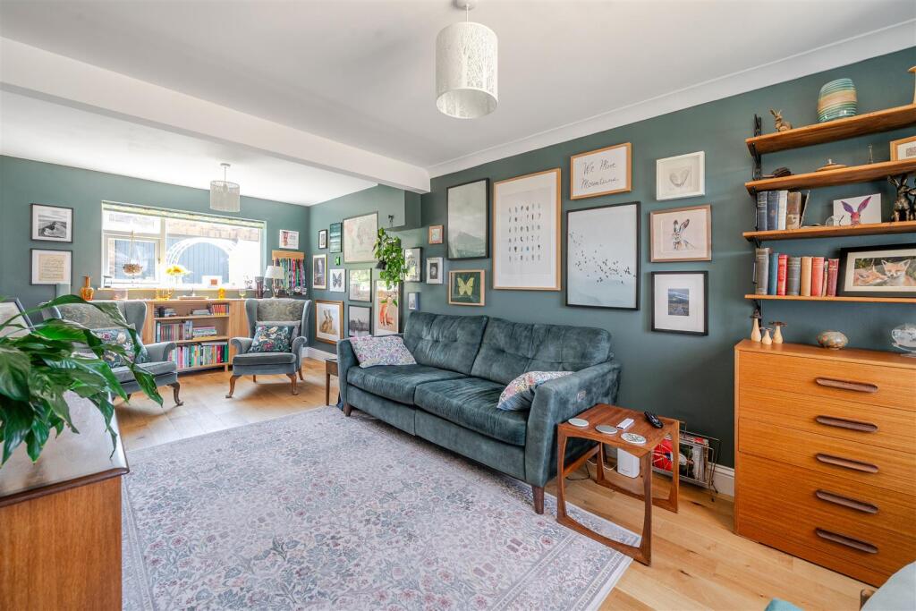 Court House, 20 Baker Street, Gayton (26).jpg