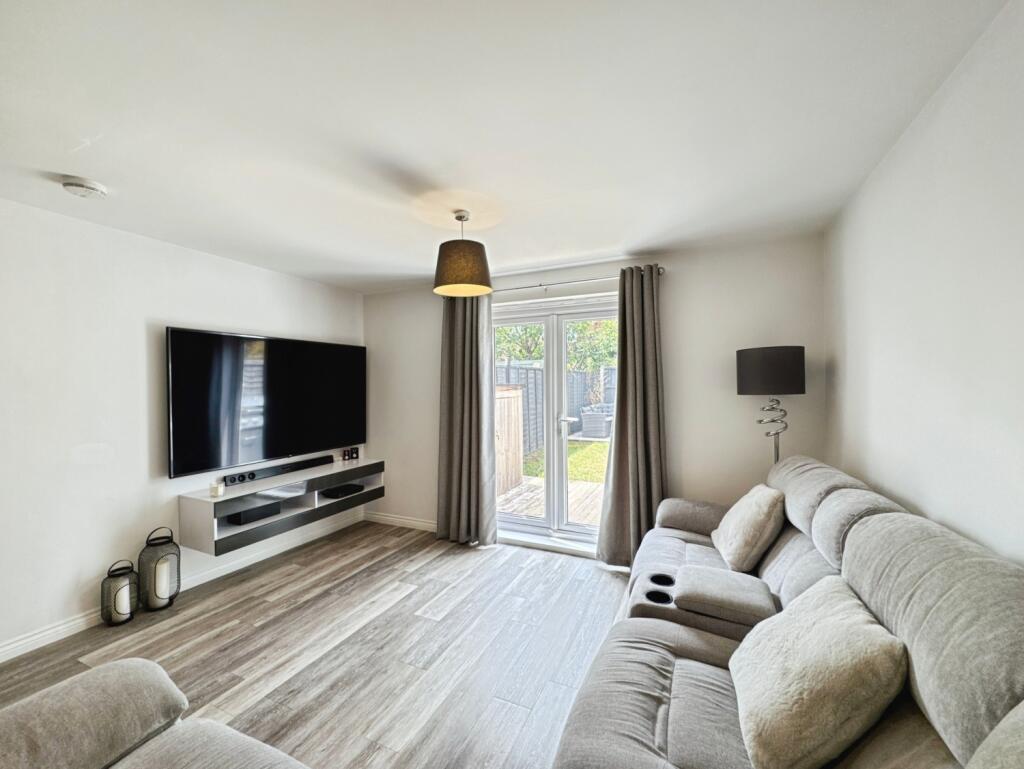EweMove Basingstoke 102 Wiltshire Crescent