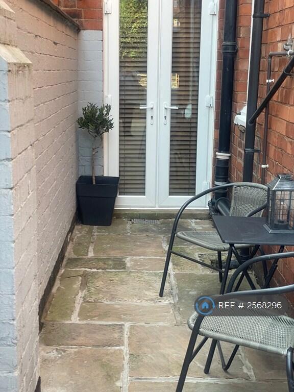 Side Garden 