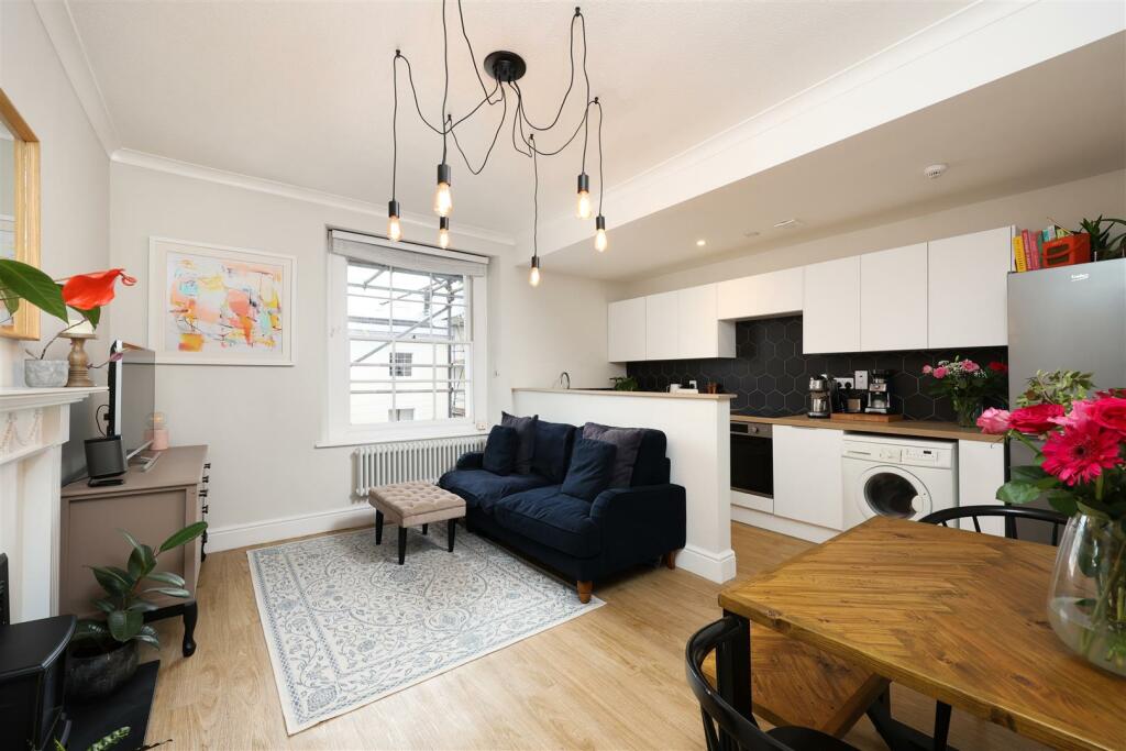 2FF 21 Southleigh Rd 1.JPG