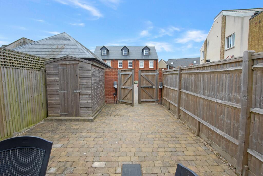 Courtyard garden