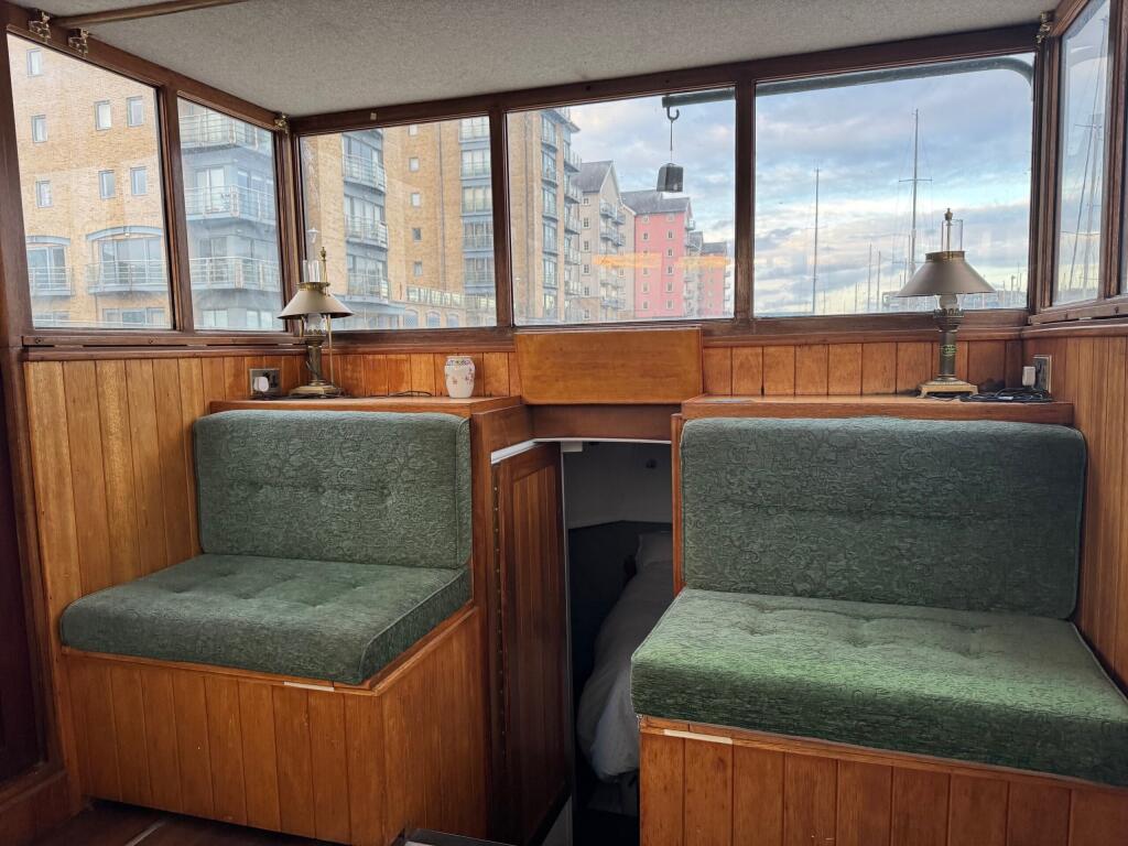 Wheelhouse seating