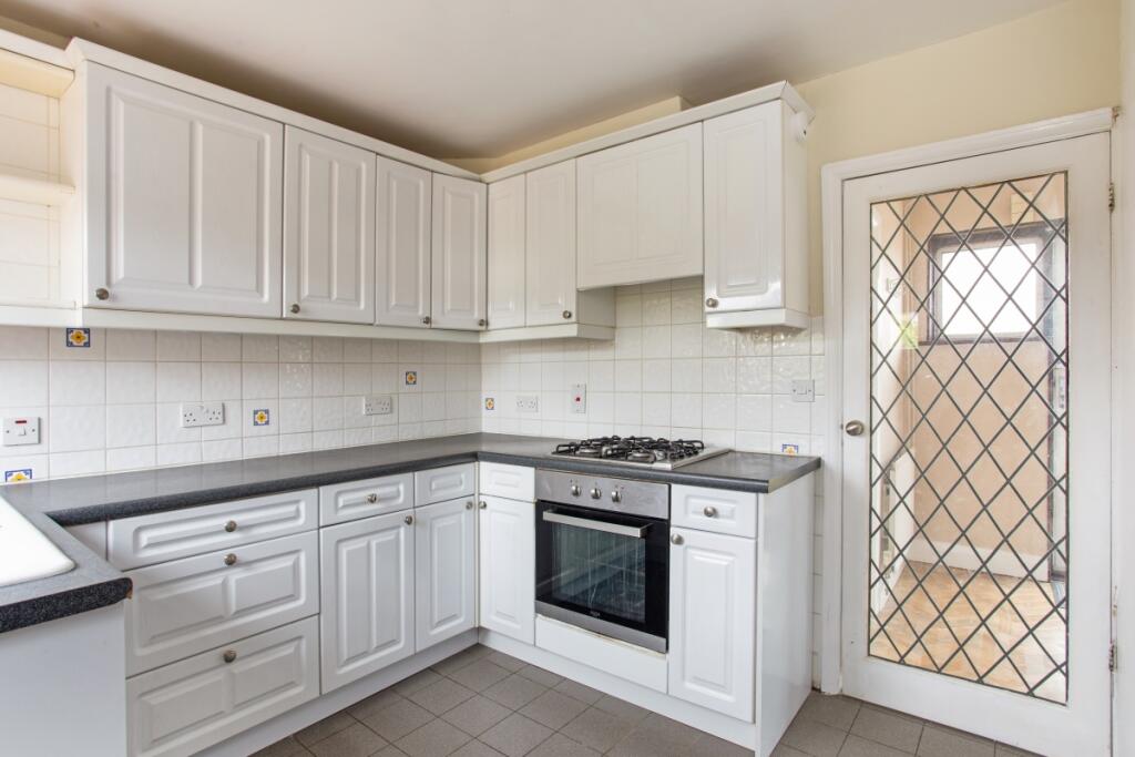 6 Fotherley Road ...