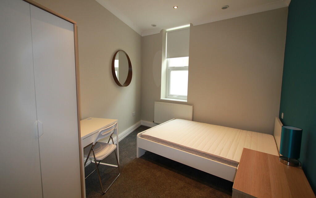 8 rook bed
