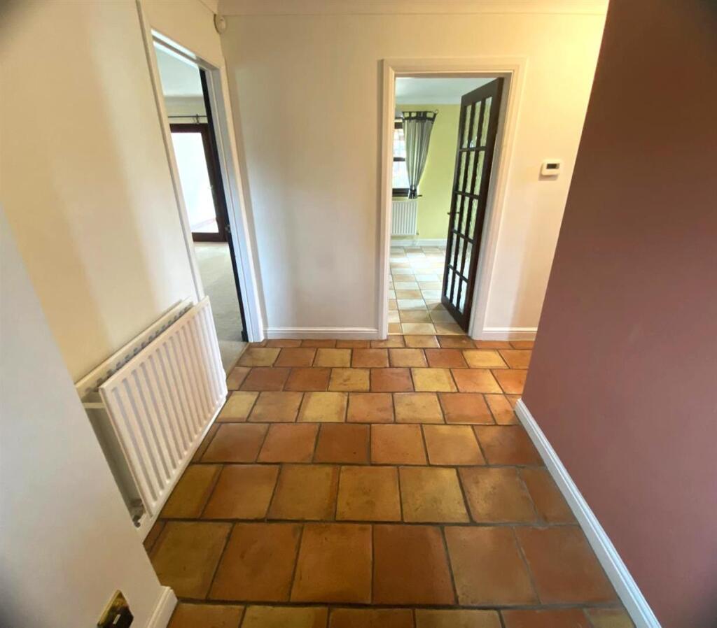 Hallway.jpeg
