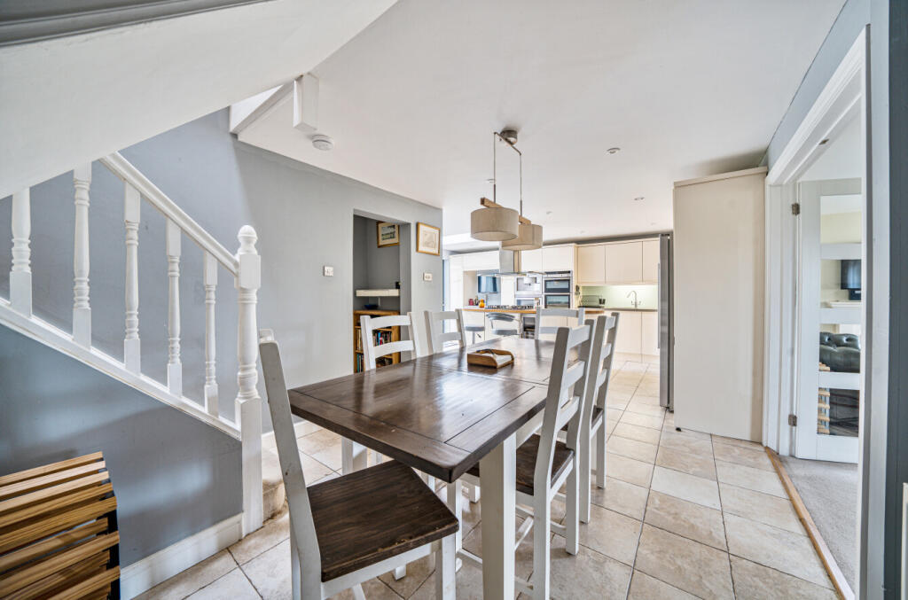 1324311-6-6876519...