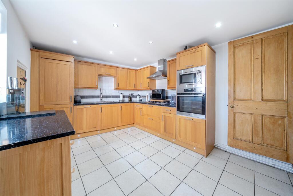 Rose Cottage, 15a Browns Yard, Towcester (5).JPG