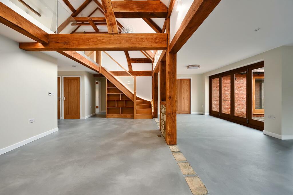 MAYTUM BARN - VANITY LANE - LINTON - MAIDSTONE - M