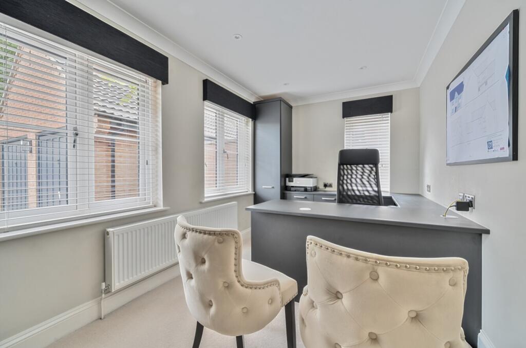 1313981-18-68598e187326f