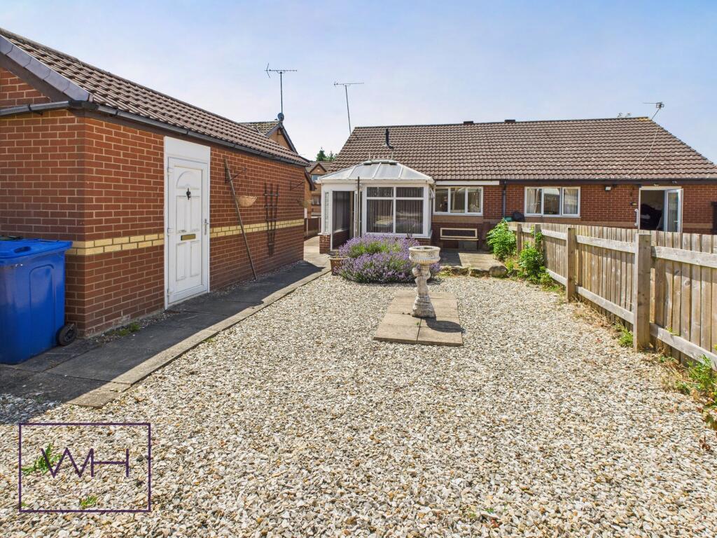 CAM03785G0-PR0274-ST