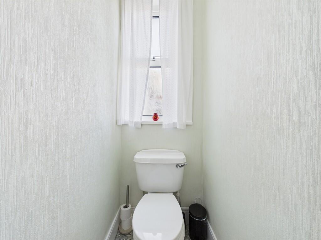 CAM03974G0-PR0140...